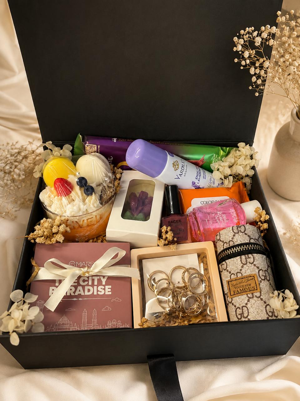 Hamper